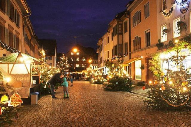 Lichtvolle Weihnachtsstimmung in Staufen