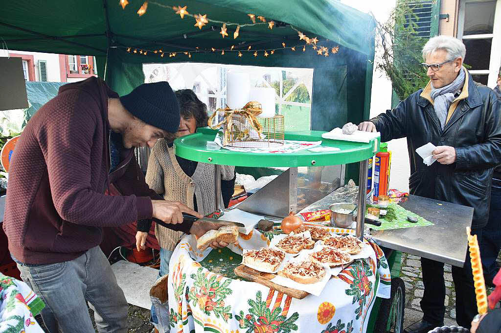 Impressionen vom Schopfheimer Weihnachtsmarkt.