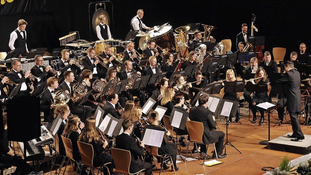 Fr das Orchester hat es am Ende des Konzerte viel Beifall im Stehen gegeben.   | Foto: Wolfgang Knstle