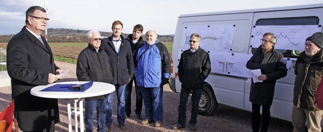 Das Versickerungsbecken ist fertig: Zu...sbecken fr Regenwasser aus der Stadt.  | Foto: Ilona Hge