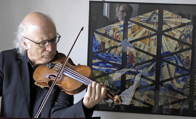 Antonio Pellegrini spielt zu Ehren HM Erhardts Bachsonaten  | Foto: Georg Vo