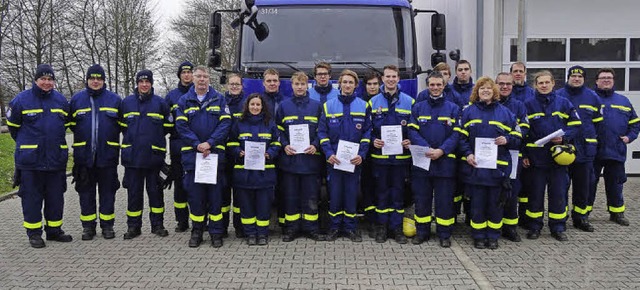 Stolz auf die geschaffte Prfung: die ...kenen THW-Mitglieder in Bad Sckingen   | Foto: THW