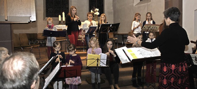 Weihnachtliche Lieder ertnten beimKl...on Gudrun Plasberg in der  Bergkirche.  | Foto: Christiane Franz