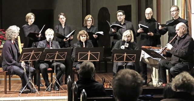 Das Vokalensemble Byrdsong und Fltenensemble Flten en Bloc in der Stadtkirche  | Foto: Georg Vo