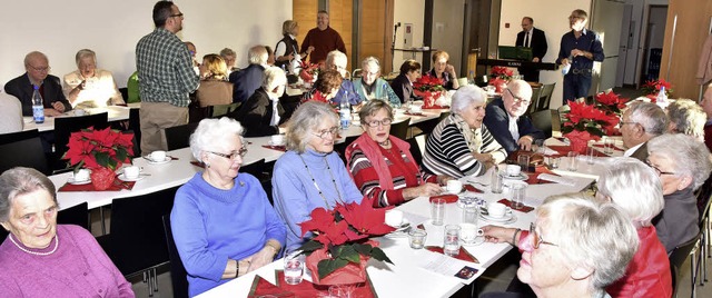 Senioren aus Kollmarsreute, Windenreut...ligen Nachmittag in der Altdorfhalle.   | Foto: Dieter Erggelet