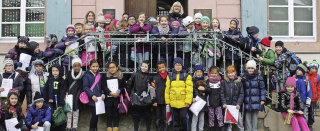 Herzlich begrt wurde die Klasse drei...ossen die Kinder erste Freundschaften.  | Foto: Schule