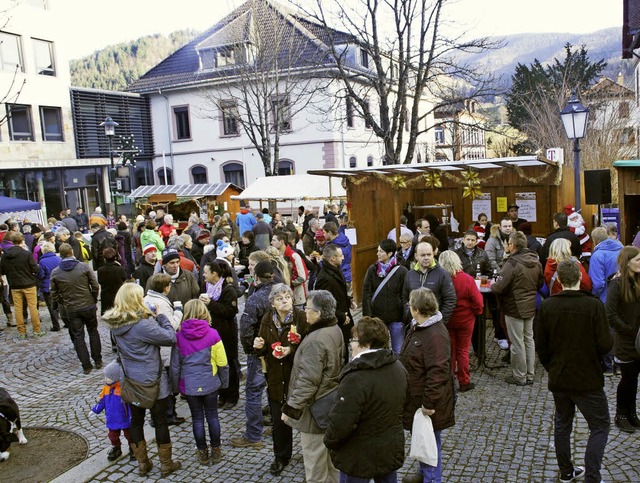 Jede Menge los war in der Schnauer Ta...mit Herz&#8220; des  Gewerbevereins .   | Foto: Verena Wehrle