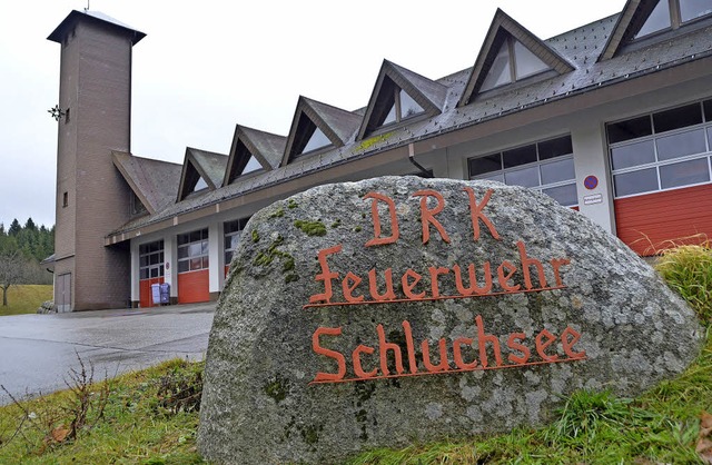 Das Feuerwehrgertehaus Schluchsee wei... auf und gilt als unterdimensioniert.   | Foto: Ralf MOrys