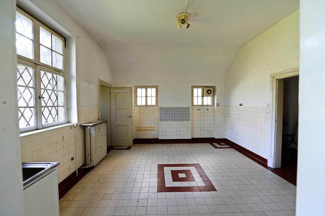 Die alte Villa in Herdern darf trotz Denkmalschutz abgerissen werden.  | Foto: Ingo Schneider