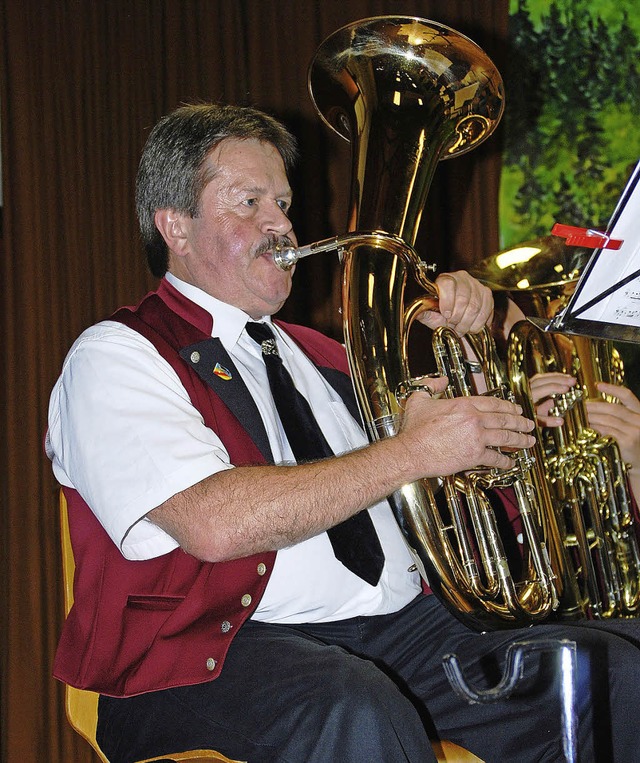 Wo immer der Raitbacher Musikverein au...aditionsverein das &#8222;Aus&#8220;.   | Foto: archivfoto: Edgar Steinfelder