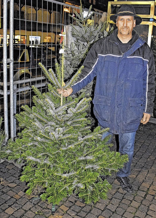 Reinhold Bchle hat in Waldshut Christ... vielen Gren und Sorten im Angebot.   | Foto: Uthe Martin