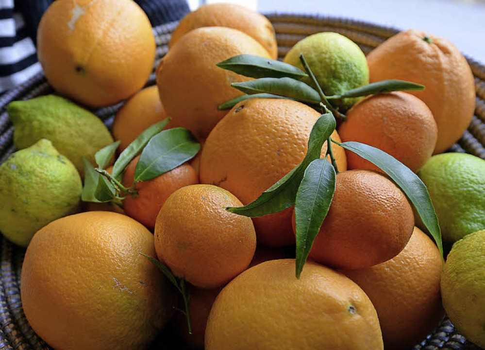 So sehen echt sizilianische Orangen (und Zitronen) aus.  | Foto: Rita Eggstein