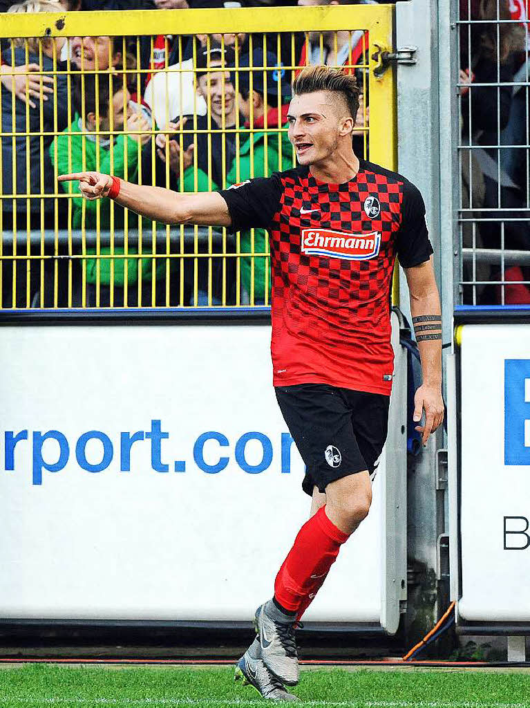 In der ersten Halbzeit nicht immer berzeugt aber dennoch zwei Tore geschossen: Der SC Freiburg gewinnt verdient mit 3:0 und verabschiedet sich in die Winterpause.