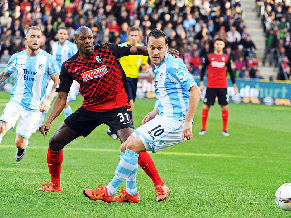 In der ersten Halbzeit nicht immer berzeugt aber dennoch zwei Tore geschossen: Der SC Freiburg gewinnt verdient mit 3:0 und verabschiedet sich in die Winterpause.