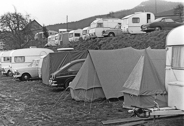 Weihnachten 1965 auf dem Siensbacher Campingplatz.   | Foto: zvg