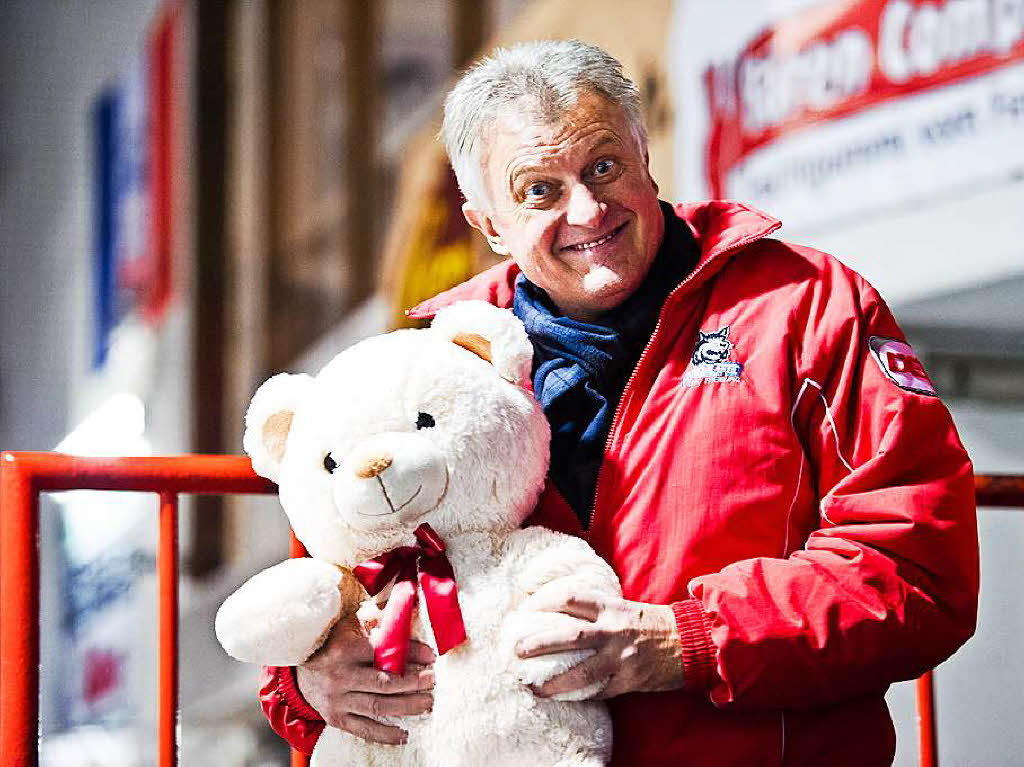 Teddy Bear Toss des EHC Freiburg ’2015