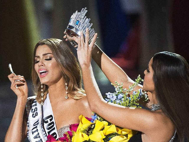 Runter mit der Krone &#8211; die Kolum...se zuerst zur Miss Universe gekrnt...  | Foto: AFP