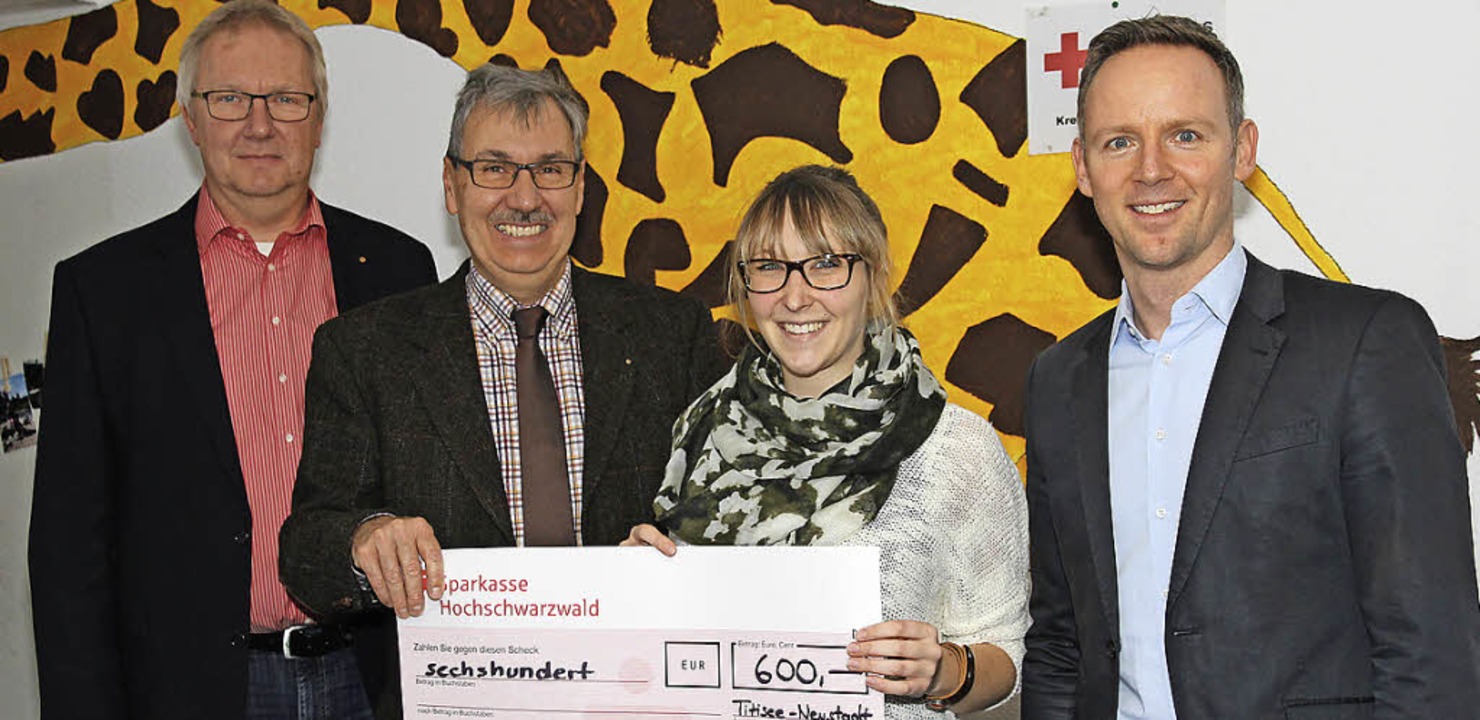 Lioins-Club Titisee-Neustadt pendet f...Kempf, Dana Hahn und Andreas Hofmeier.  | Foto: Eva Korinth