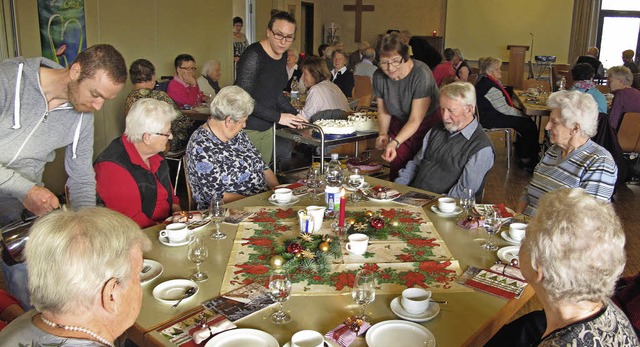 Volles Haus beim beliebten Begegnungssonntag in Efringen-Kirchen.  | Foto: Jutta Schtz