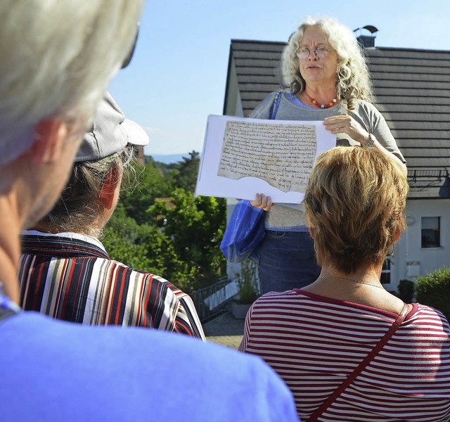 Im Sommer 2015 fhrte  Maren Siegmann ...e des 1200 Jahre alten Dorfs Kirchen.   | Foto: vl