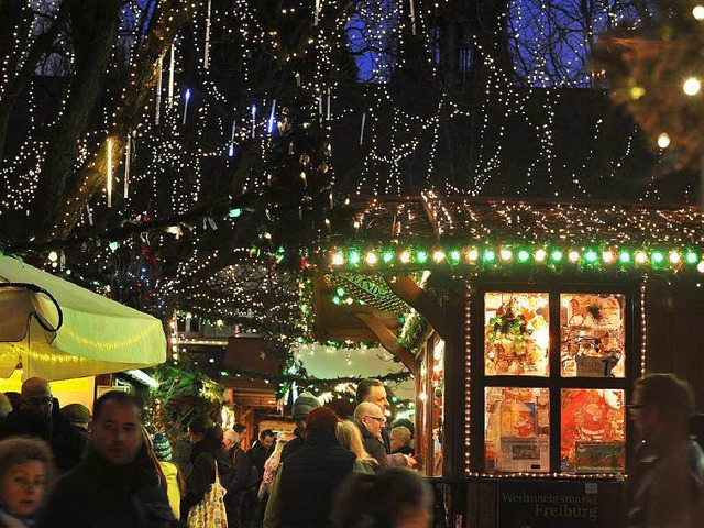 Lichterglanz auf dem Freiburger Weihnachtsmarkt  | Foto: Thomas Kunz