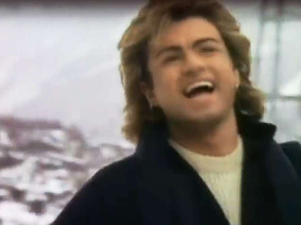 George michael christmas. Джордж Майкл ласт Кристмас. Джордж Майкл Лас Крисмас. Джордж Майкл last Christmas. Ласт Кристмас песня Джордж Майкл.