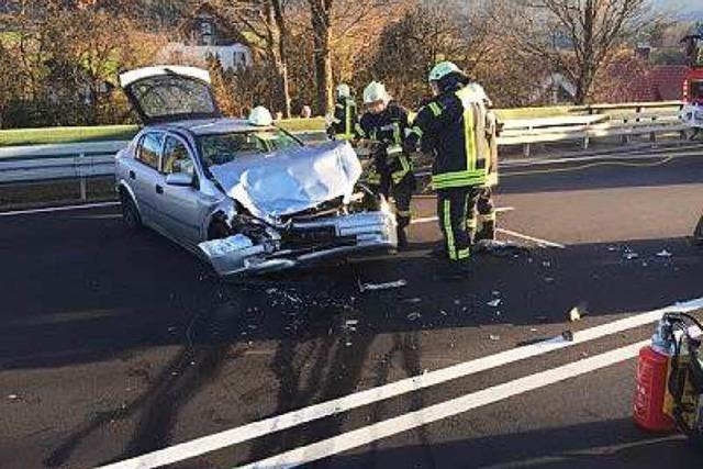 Verkehrsunfall auf der B 294 bei Siensbach