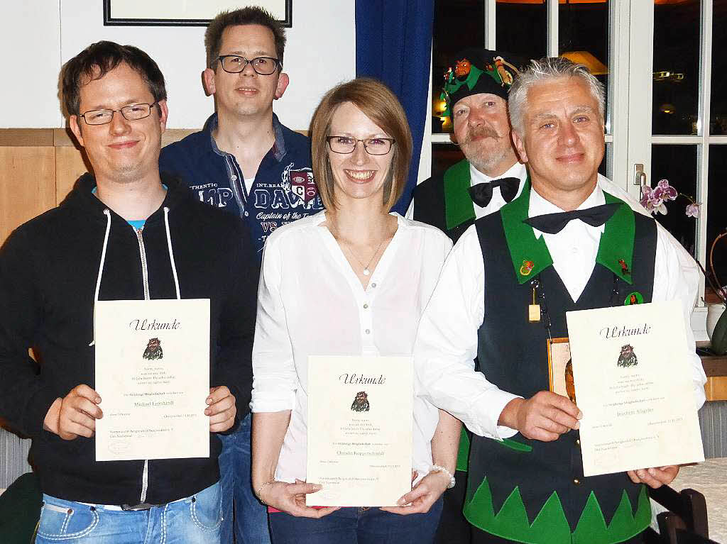 November: Fr nrrische Mitgliedschaft geehrt: Michael Leonhardt, Michael Kern, Christin Kopperschmidt, Vogt Rudi I.,  Joachim Allgeier (von links).