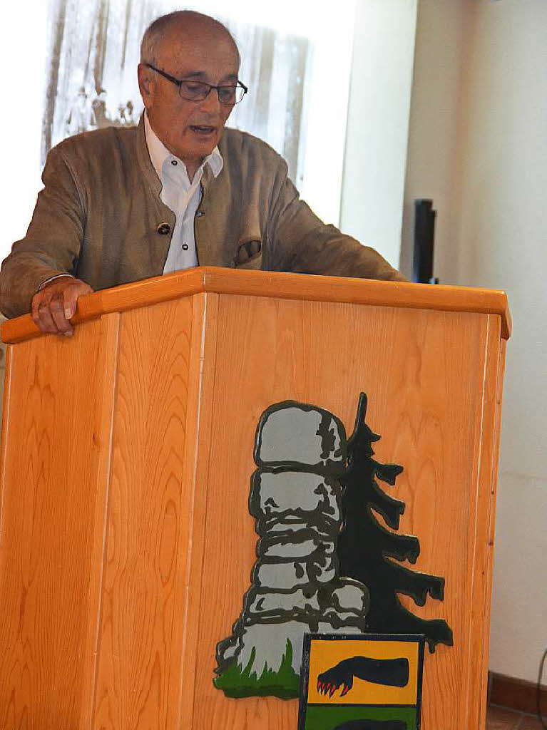 November: Karl Trnkle hlt in Yach einen Vortrag „Der weie Rehbock“