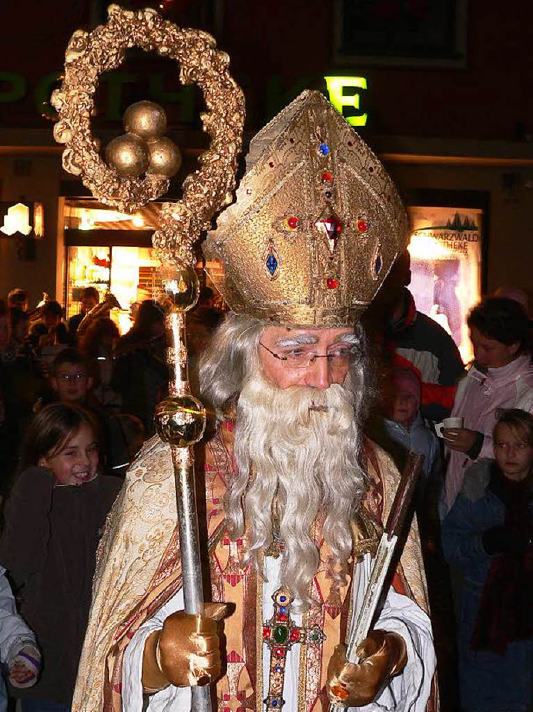 Dezember: Seit 30 Jahren ist dieser Mann in Elzach  Bischof Nikolaus.
