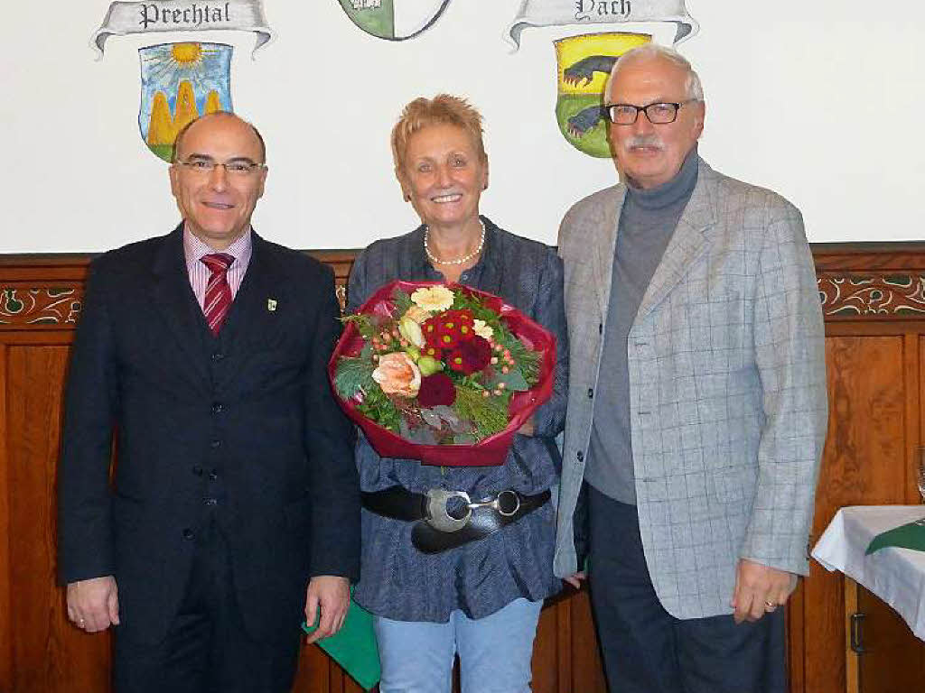 Dezember: Angelika Gler wird nach vielen Arbeitsjahren im Rathaus in den Ruhestand verabschiedet.