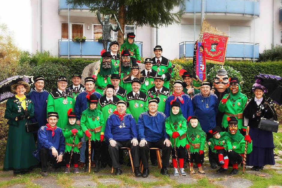 Januar: Die Jubiläumszunft Johlia vom Vöglestei aus Gutach feiert am 10. und 11. Januar ihr 90-jähriges Bestehen mit Festumzügen und Narrendorf. (Foto: Verein) Januar: Die Jubiläumszunft Johlia vom Vöglestei aus Gutach feiert am 10. und 11. Januar ihr 90-jähriges Bestehen mit Festumzügen und Narrendorf. (Foto: Verein)