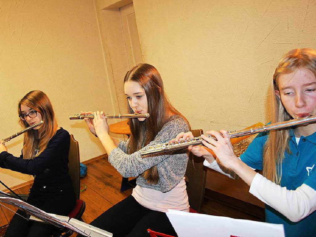November: Der Nachwuchs vom Musikverein Trachtenkapelle Bleibach und der Blserklasse der Grundschule haben beim Vorspielnachmittag bewiesen, das sie schon sehr viel gelernt haben.