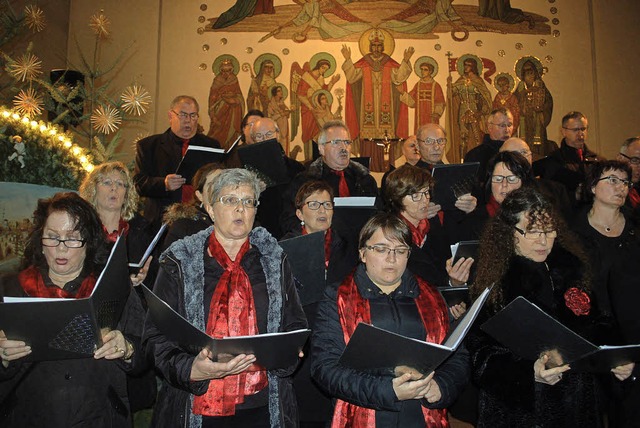 Festlich war es  beim Konzert der Chorgemeinschaft.   | Foto: B. Rderer