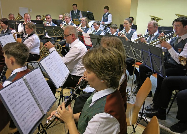 Unter dem Motto &#8222;Musik &#8211; d...ungenes, festliches Weihnachtskonzert.  | Foto: Erhard Morath