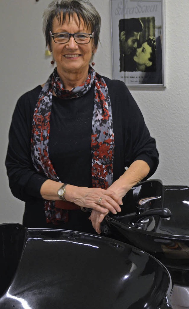Friseurin Doris Brndlin geht nach  52...hrem Heimatort Kandern, in Ruhestand.   | Foto: Victoria Langelott