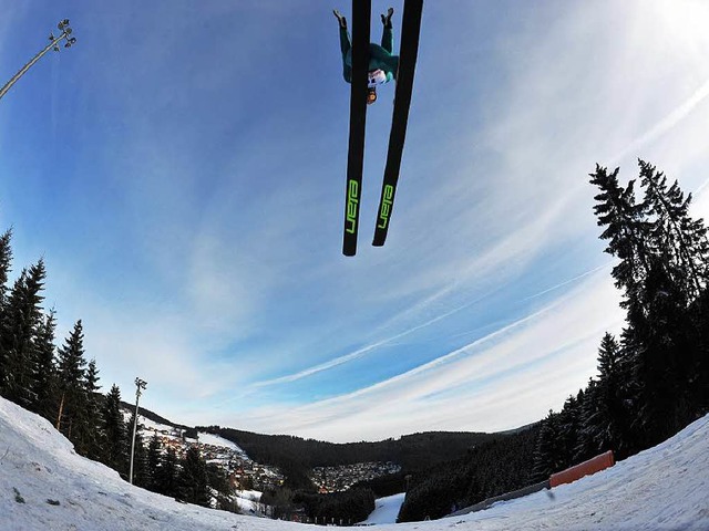 Der Weltcup der Nordischen Kombinierer...l auf Anfang Mrz 2016 verlegt werden.  | Foto: Patrick Seeger