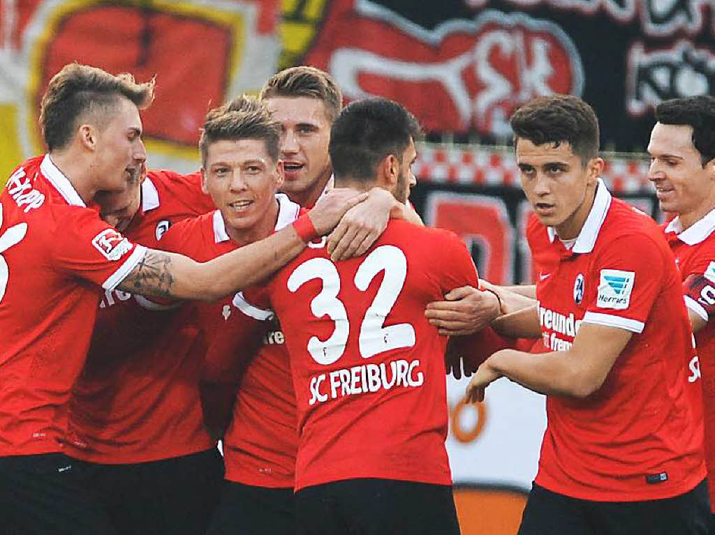 Der SC Freiburg sichert sich am 5. Dezember mit einem 3:0-Heimsieg gegen Union Berlin die Herbstmeisterschaft.