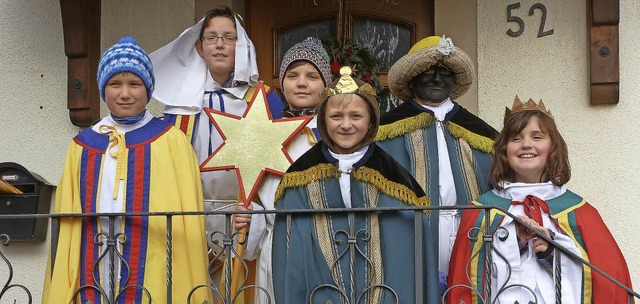 Auch in diesem Jahr sind sie  unterweg... Sternsinger, wie hier in Mnstertal.   | Foto: Eberhard Gross