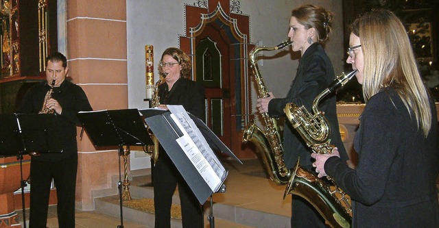 Mit Saxophonklngen sorgte das Ensembl...esetzten St. Galluskirche in Eichsel.   | Foto: Roswitha Frey