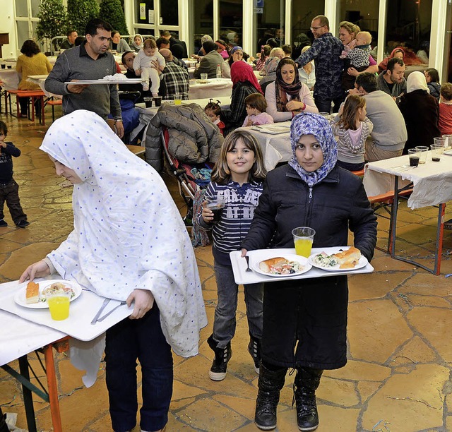 Eine Silvesterfeier wurde fr rund 200...estellt, in der viele Familien leben.   | Foto: Rita Eggstein