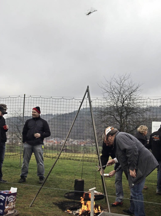 Gute Stimmung beim Neujahrsfliegen der Modellfluggruppe Wieslet.   | Foto: G. Poppen