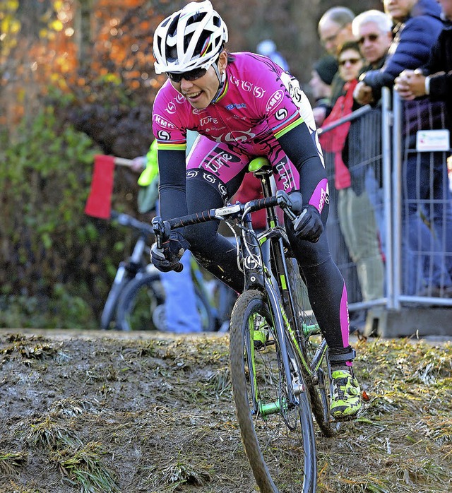 Starke Aufholjagd beim Radcross: Sabine Spitz in Pfaffnau   | Foto: Schuble