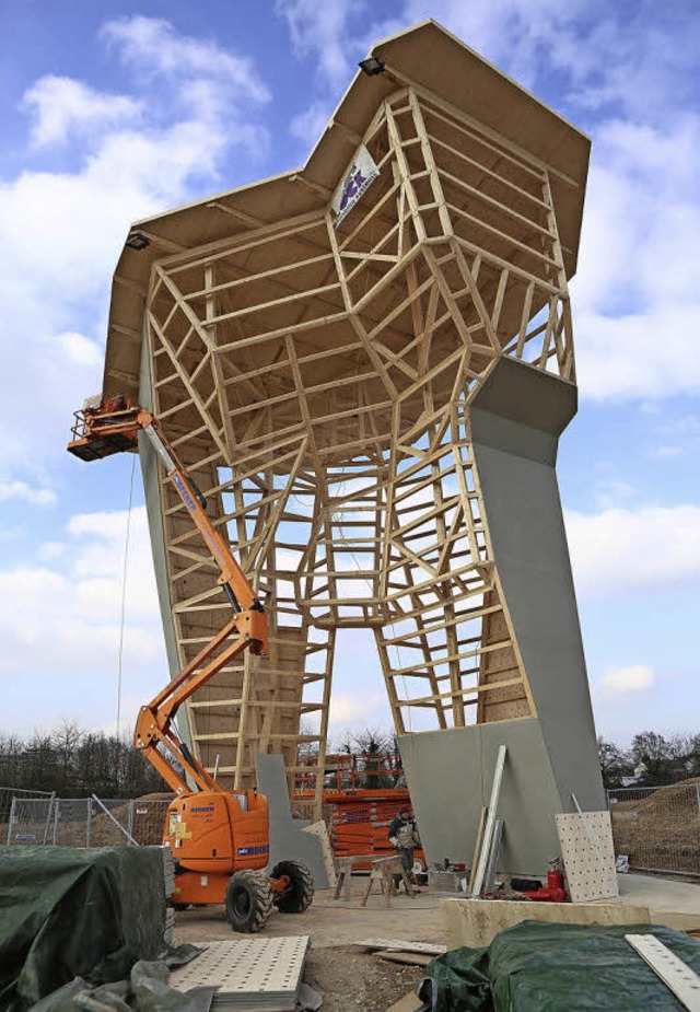 Der neue  DAV-Kletterturm entstand im Frhjahr.  | Foto: Christoph Breithaupt