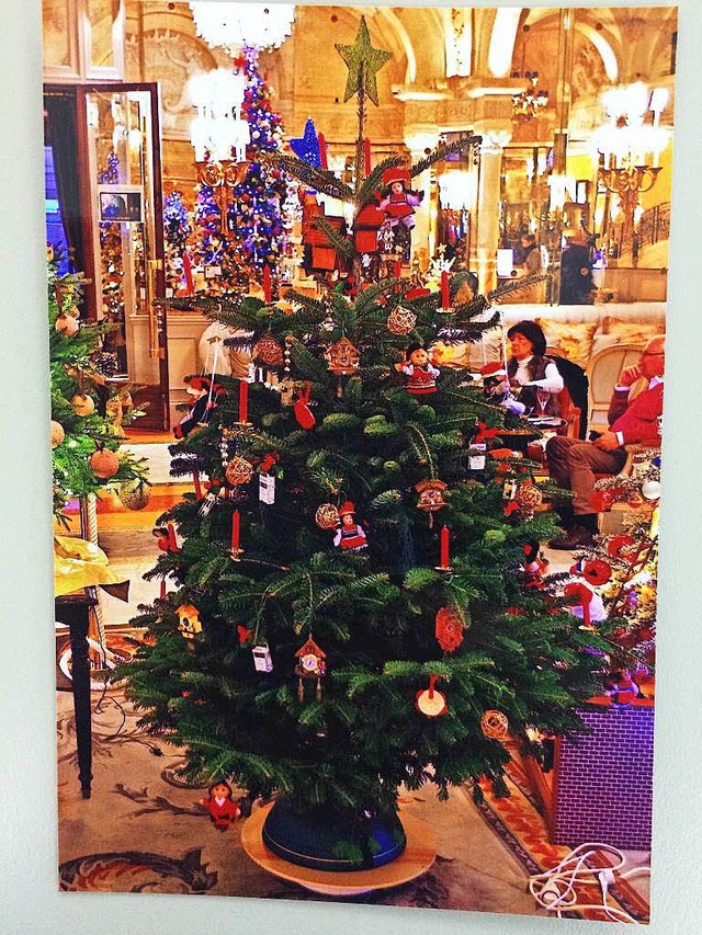 Der Baum von Robert Schmidt bei der Versteigerung im Hotel de Paris in Monaco.  | Foto: Privat