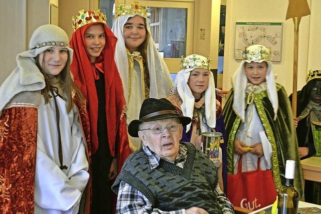 Kirchzartener Sternsinger besuchen auch die entlegensten Ortsteile