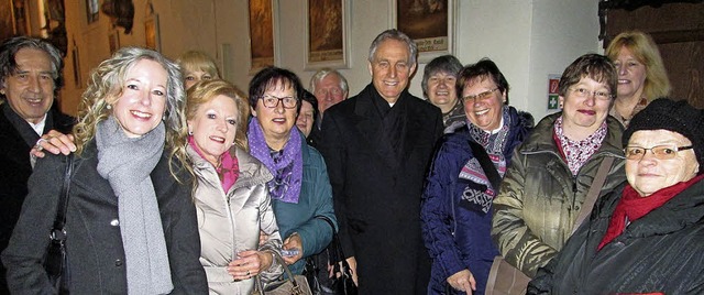 Erzbischof Dr. Georg Gnswein weilte e...Gottesdienste waren alle gut besucht.   | Foto: Elisabeth Baumeister