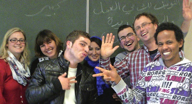 Markus Schwenk (Zweiter von rechts) be...er VAB-O-Klassen an der Gewerbeschule   | Foto: Privat