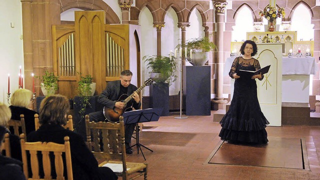 Hans-Martin Mller und Gabriele Breger...beim Konzert in der Friedhofskapelle.   | Foto: Wolfgang Knstle