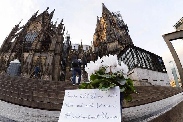 Merkel verlangt Konsequenzen aus den Vorfällen in Köln